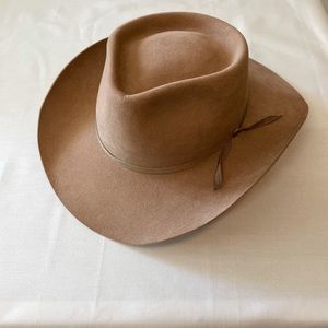 Akubra felt hat